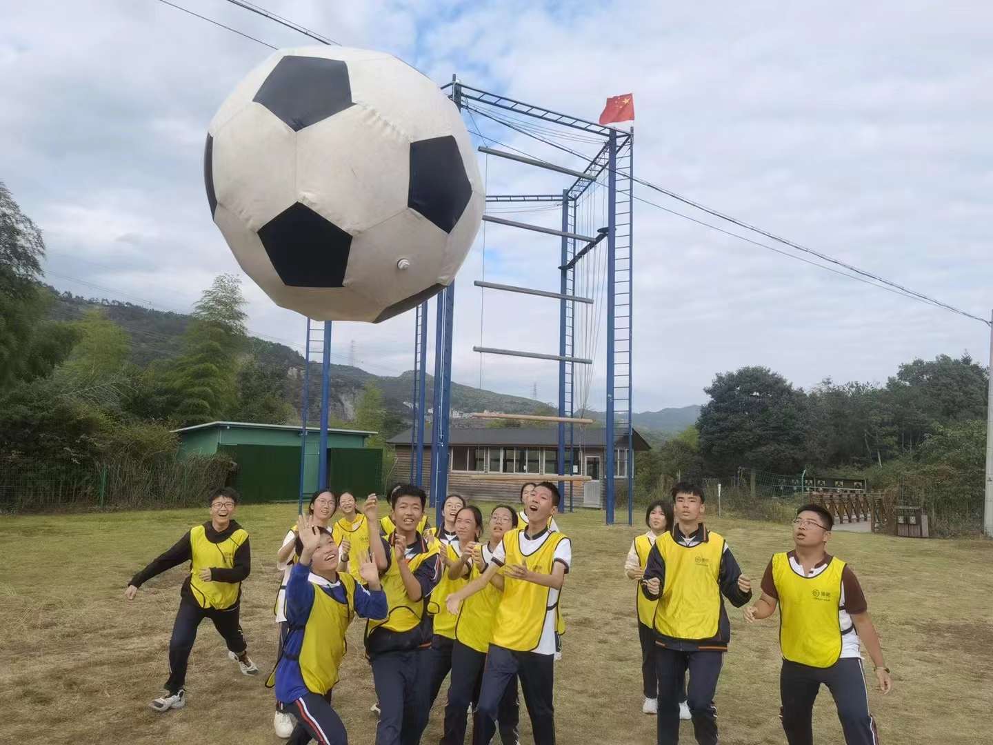 微信图片_20221018095628.jpg